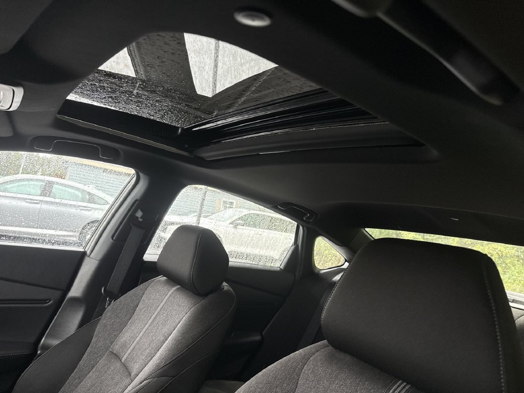 Used 2025 Honda Accord Sport image 8