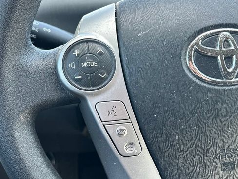 Used 2014 Toyota Prius V Three FWD image 23