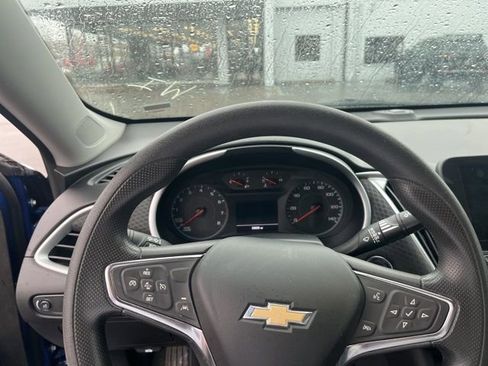 Used 2023 Chevrolet Malibu LT image 13