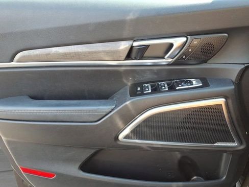 Used 2020 Kia Telluride SX w/ SX Prestige Package image 16