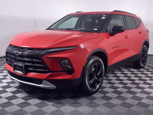 Certified 2023 Chevrolet Blazer LT w/ Convenience Package image 16