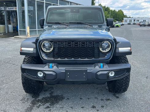 Used 2024 Jeep Wrangler Unlimited AWD/4WD image 8