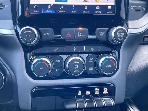 Used 2023 RAM 1500 Big Horn image 31