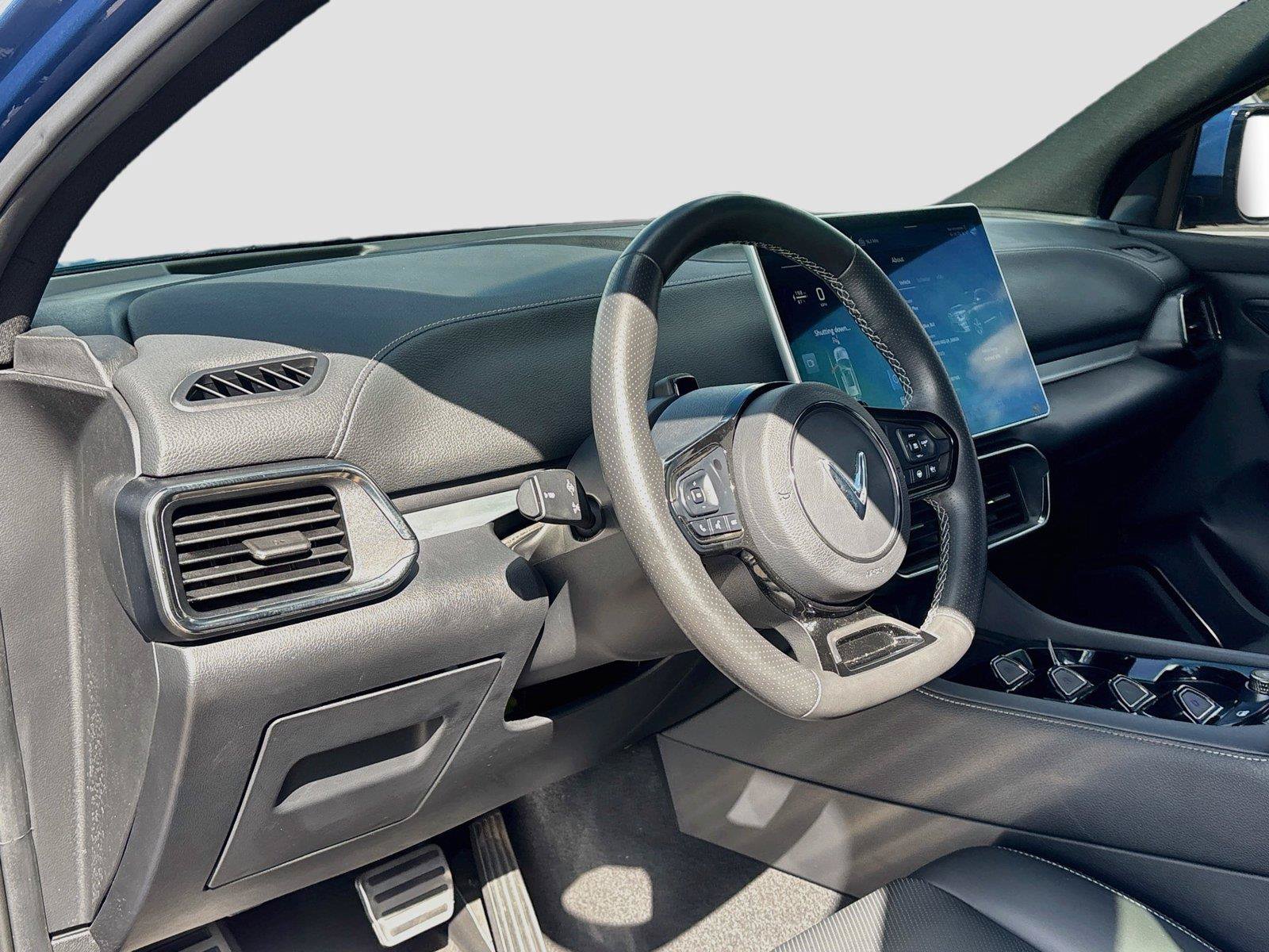 Used 2024 VinFast VF 8 Plus AWD/4WD image 9