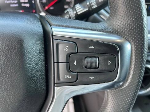 Used 2024 Chevrolet Blazer LT w/ Convenience Package FWD image 18