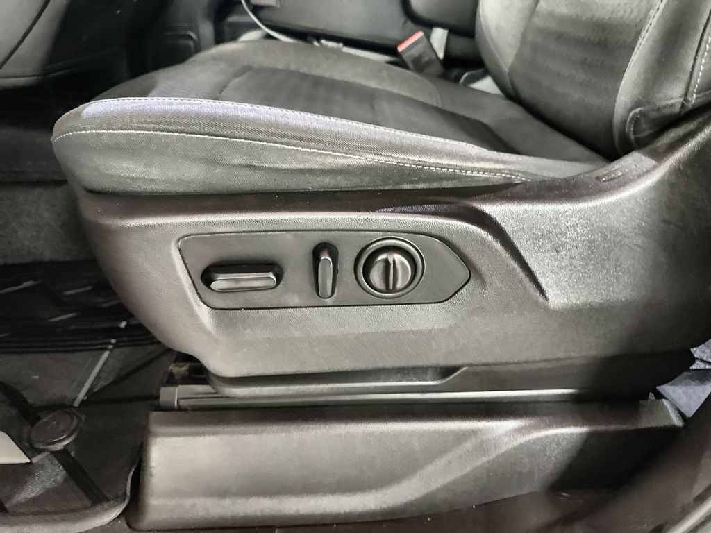Used 2019 Chevrolet Silverado 1500 RST AWD/4WD image 12
