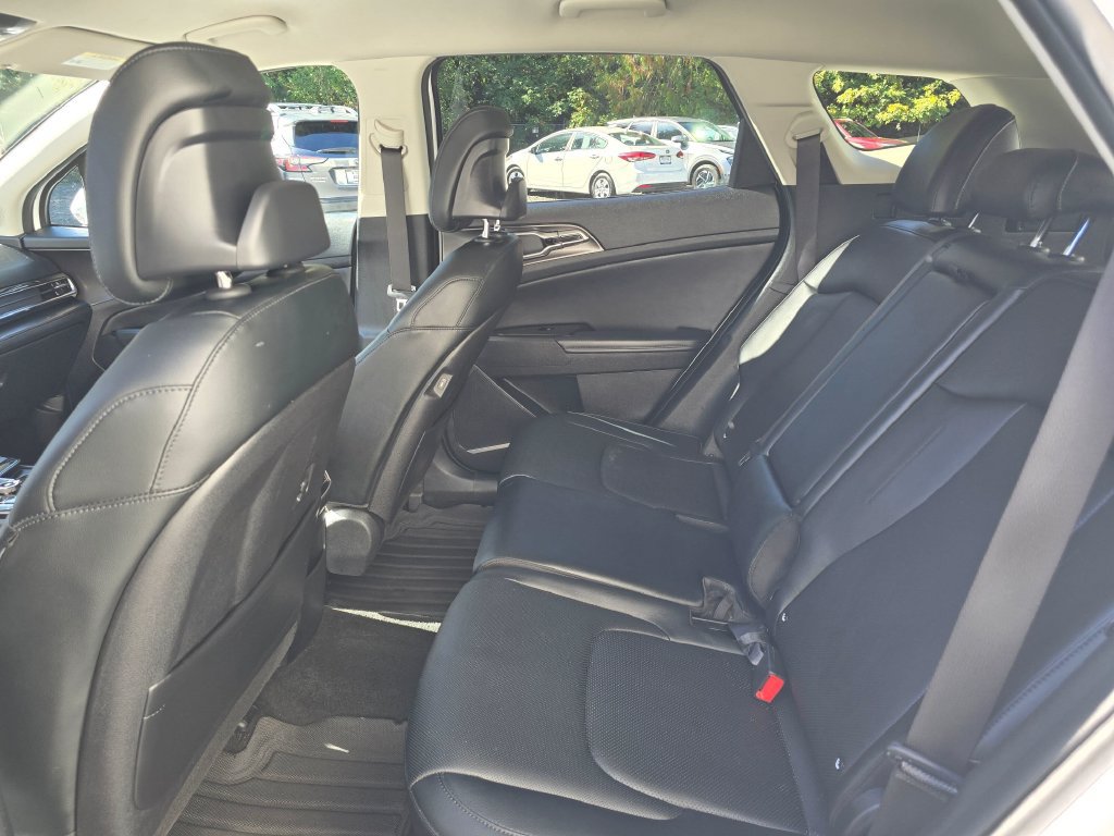 Certified 2023 Kia Sportage EX FWD image 10