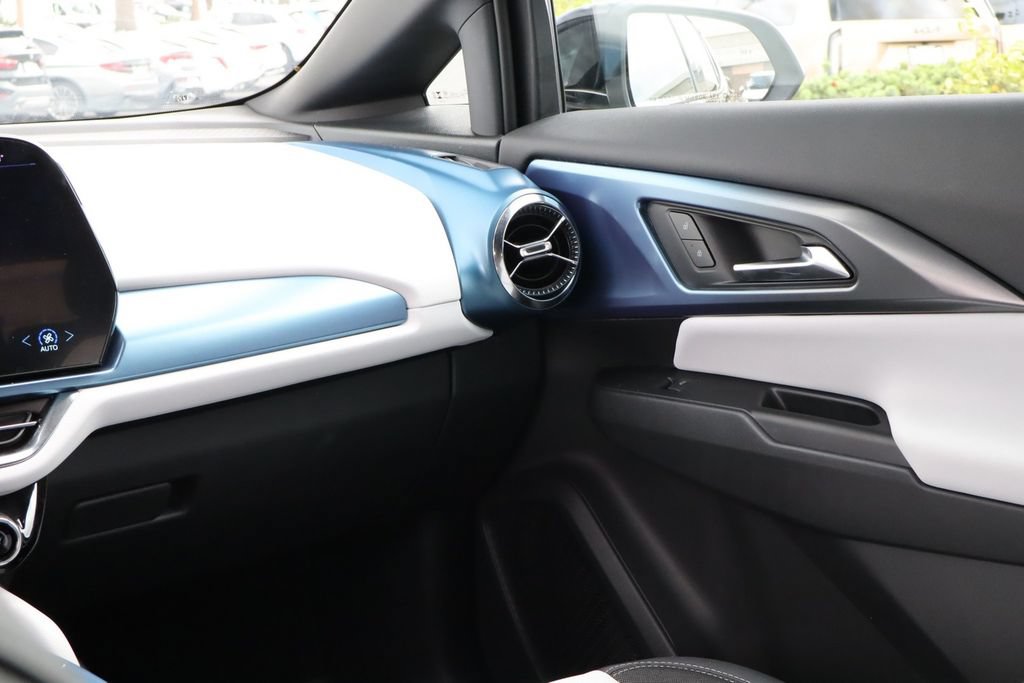 Used 2026 Chevrolet Equinox EV LT FWD image 32