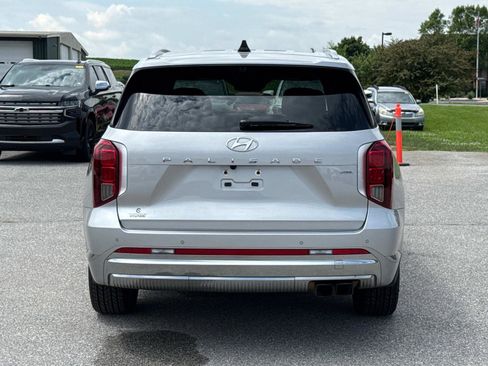 Used 2023 Hyundai Palisade Calligraphy image 26