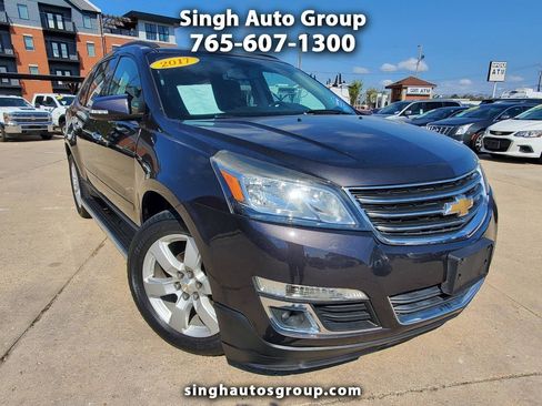 Used 2017 Chevrolet Traverse LT w/ Style and Technology Package AWD/4WD image 1