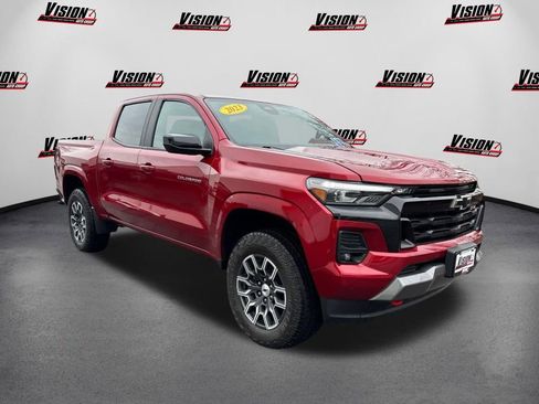 Used 2023 Chevrolet Colorado Z71 AWD/4WD image 3
