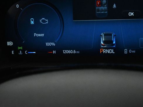 Used 2025 Ford Escape SE w/ PHEV Premium Package FWD image 20