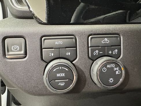 New 2026 Chevrolet Silverado 1500 LT image 19