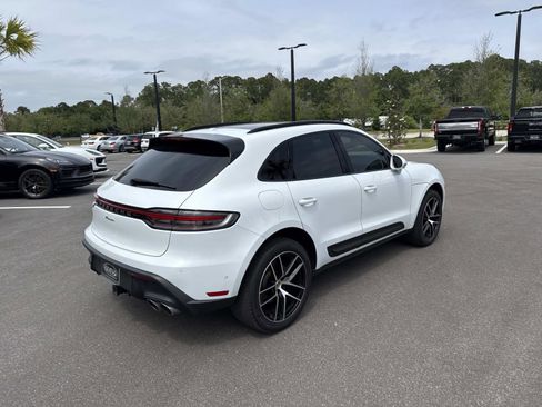 Used 2023 Porsche Macan Turbo AWD/4WD image 3