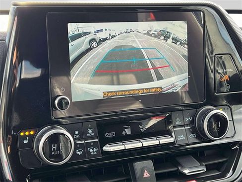 Certified 2025 Toyota Highlander XSE image 35