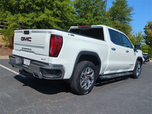Used 2023 GMC Sierra 1500 SLT w/ SLT Premium Package image 4