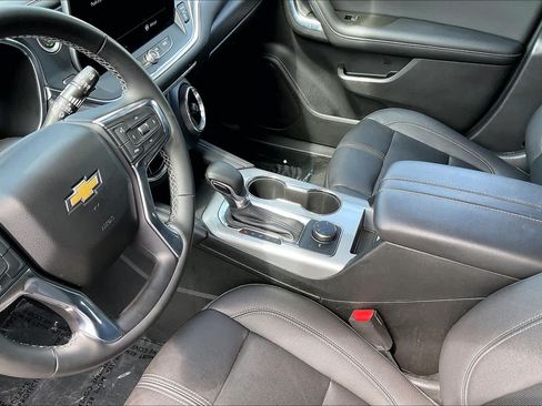Used 2023 Chevrolet Blazer LT FWD image 17