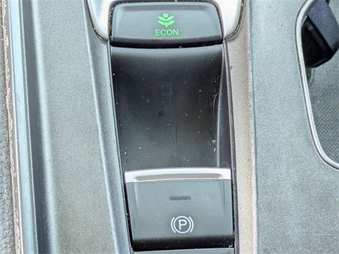 Used 2019 Honda Accord LX image 21