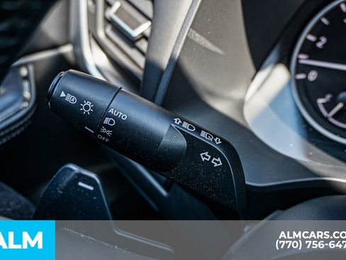 Used 2025 Nissan Rogue SV image 33