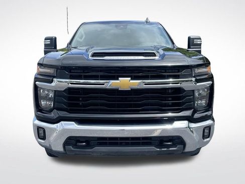 Used 2025 Chevrolet Silverado 2500 LT w/ Convenience Package AWD/4WD image 9
