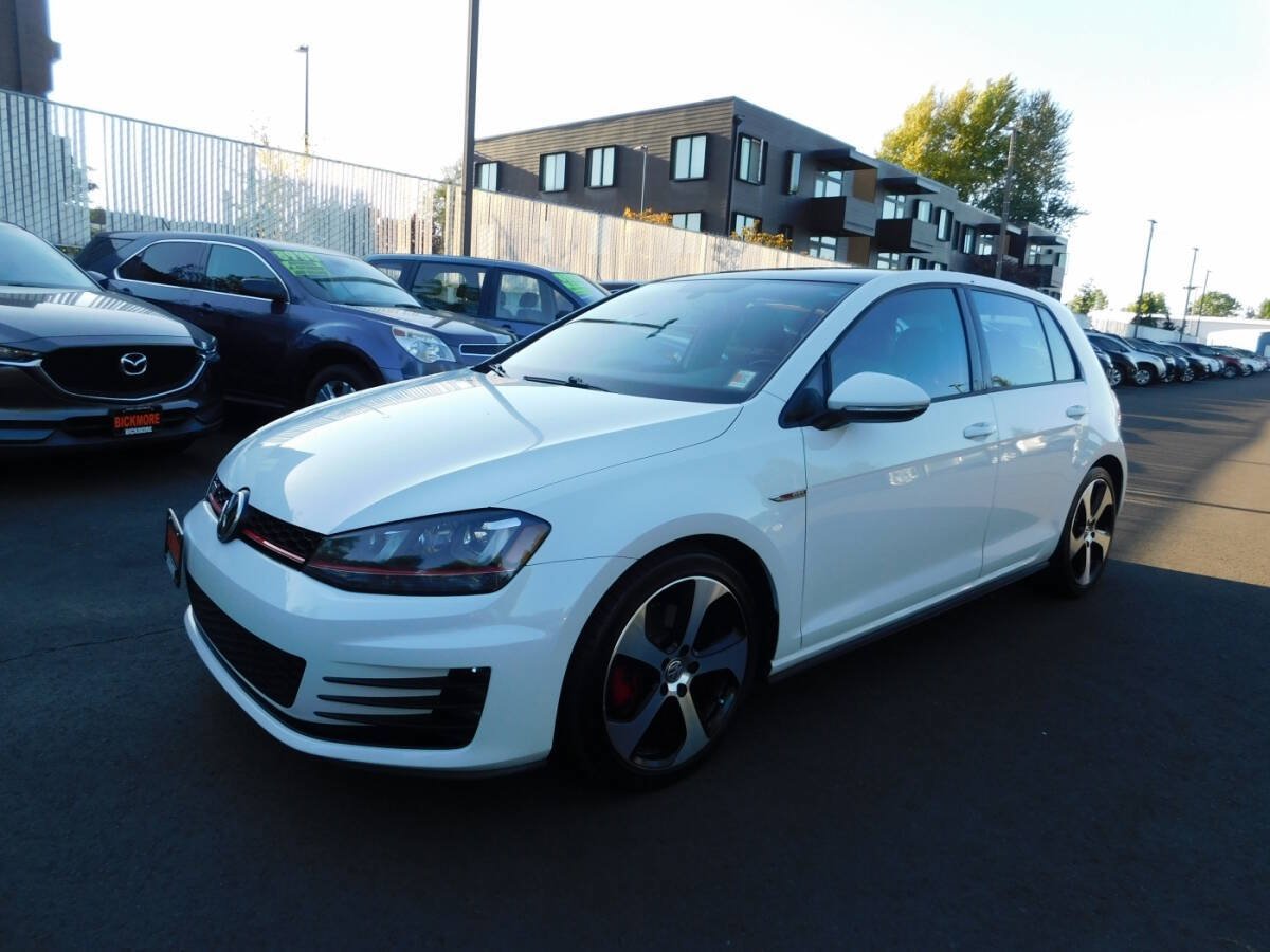 Used 2015 Volkswagen GTI SE FWD image 4