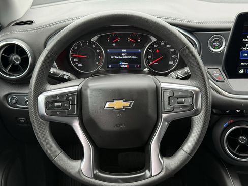 Used 2025 Chevrolet Blazer LT image 16