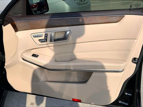 Used 2016 Mercedes-Benz E 350 E 350 Luxury image 22