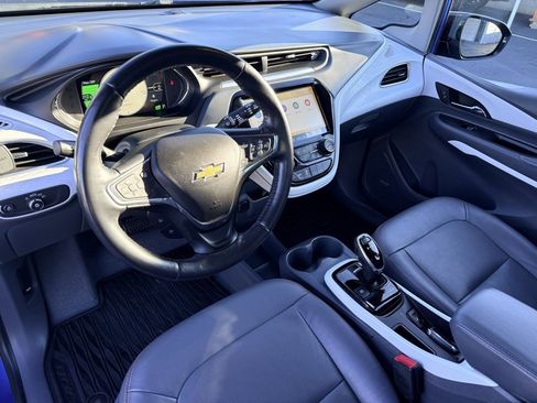 Used 2019 Chevrolet Bolt Premier w/ Infotainment Package image 16