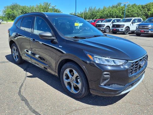 Certified 2023 Ford Escape ST-Line image 8