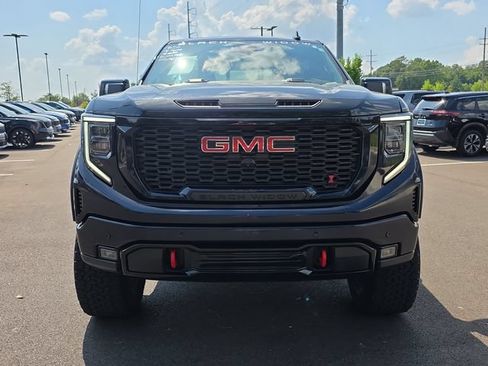Used 2024 GMC Sierra 1500 AT4 w/ Technology Package AWD/4WD image 8