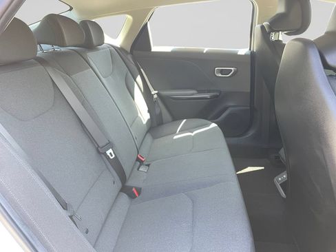 Used 2025 Kia K4 FWD image 14