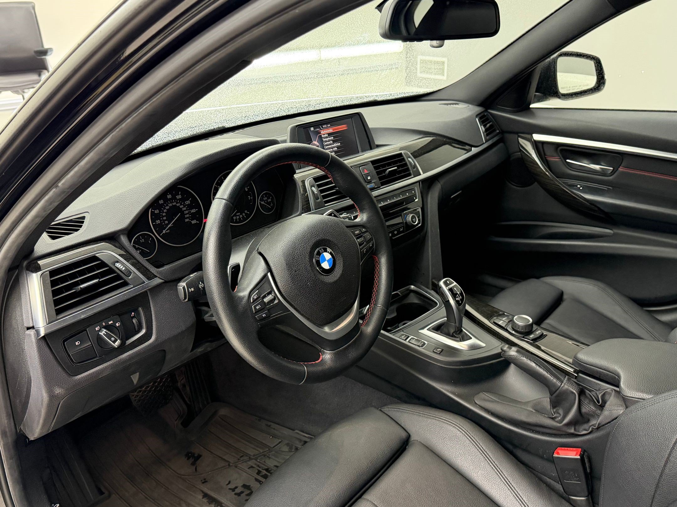 Used 2016 BMW 328i Sedan RWD image 4