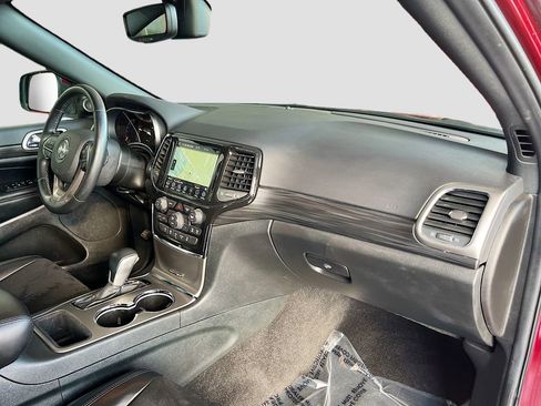 Used 2022 Jeep Grand Cherokee Laredo X image 28