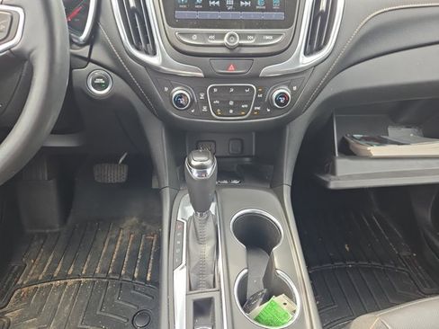 Used 2018 Chevrolet Equinox Premier AWD/4WD image 11