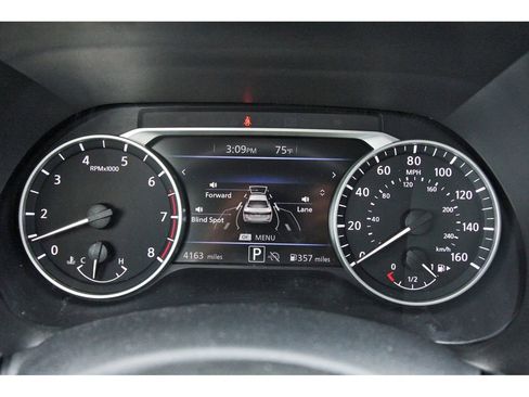 Used 2025 Nissan Sentra SV w/ All-Weather Package FWD image 17