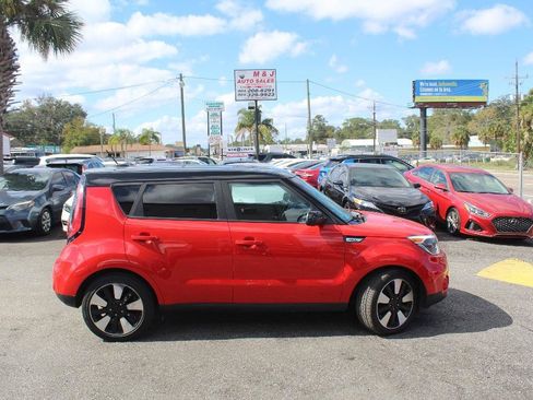 Used 2019 Kia Soul + FWD image 2