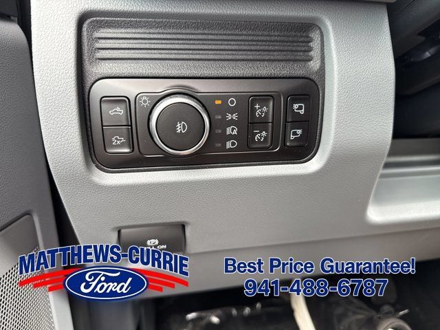 New 2026 Ford F250 XLT w/ XLT Premium Package AWD/4WD image 28