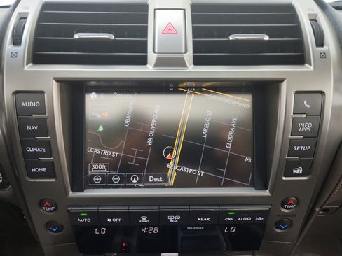 Used 2017 Lexus GX 460 Premium AWD/4WD image 36