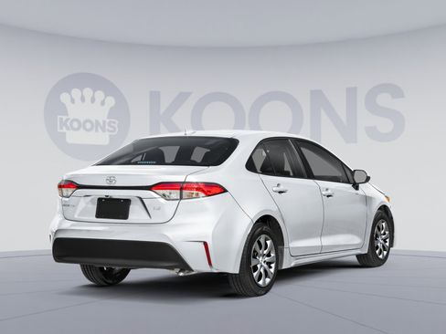 New 2026 Toyota Corolla LE FWD image 2