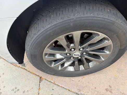 Certified 2019 Ford Expedition Limited AWD/4WD image 11