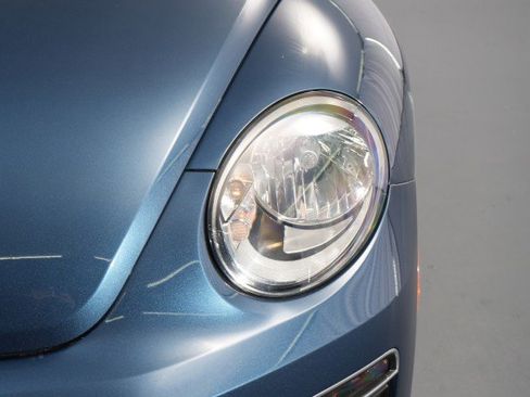 Used 2017 Volkswagen Beetle 1.8T Classic FWD image 7