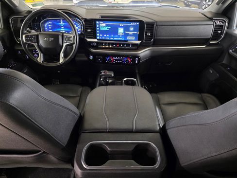 Used 2023 Chevrolet Silverado 1500 LT Trail Boss w/ LT Trail Boss Premium Package AWD/4WD image 20