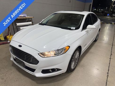 Used 2014 Ford Fusion Titanium image 1