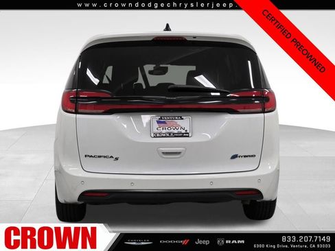 Certified 2024 Chrysler Pacifica Limited FWD image 6