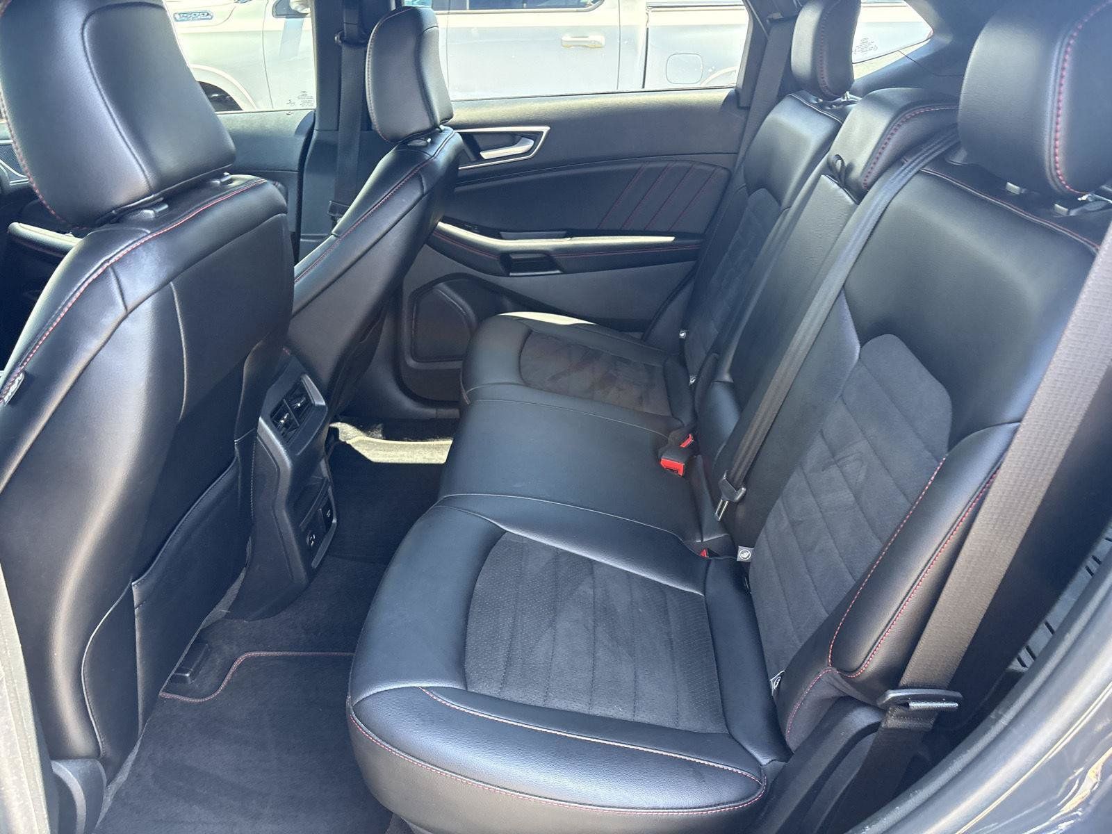 Used 2021 Ford Edge ST-Line AWD/4WD image 10