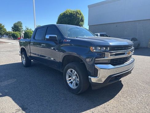 Used 2021 Chevrolet Silverado 1500 LT w/ Z71 Off-Road Package AWD/4WD image 1