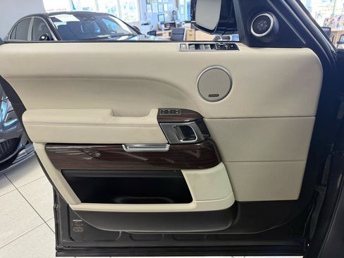 Used 2014 Land Rover Range Rover HSE AWD/4WD image 9