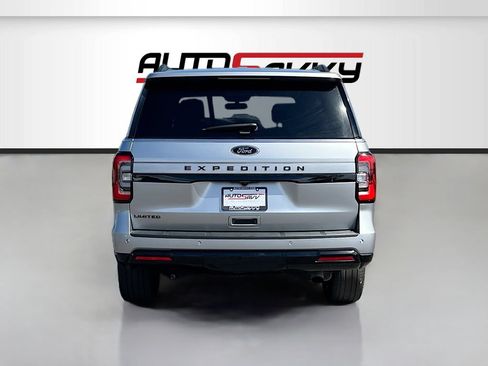 Used 2024 Ford Expedition Limited RWD image 6