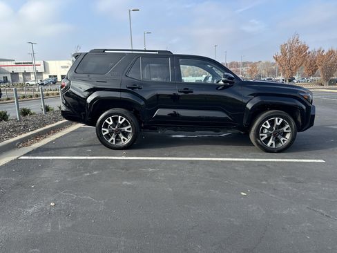 Used 2025 Toyota 4Runner TRD Sport image 11