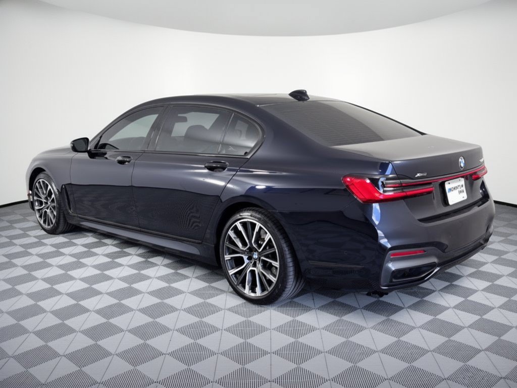 Used 2021 BMW 750i xDrive w/ Luxury Rear Seating Package AWD/4WD image 3